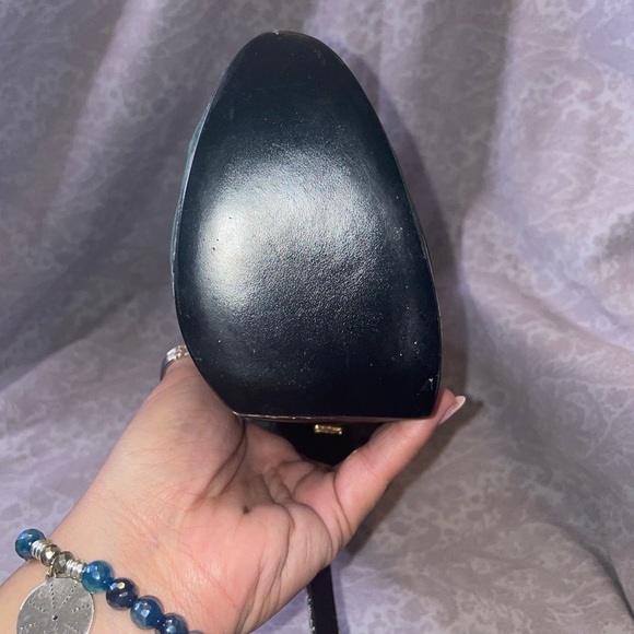 Pour La Victoire Green Suede Snakeskin Heel Platform Booties Size 9 EUC - Picture 10 of 13